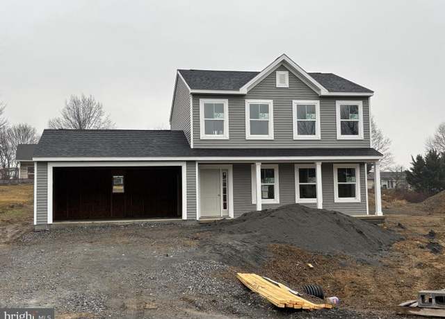 Property at 3728 Percy Ave, Chambersburg, PA 17202, 3 beds, 2 baths