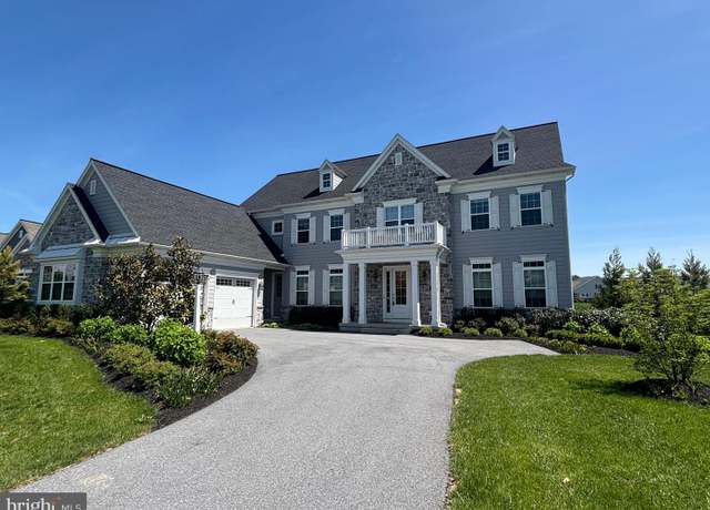 Property at 994 Valley Crossing Dr, Lititz, PA 17543, 4 beds, 3.5 baths