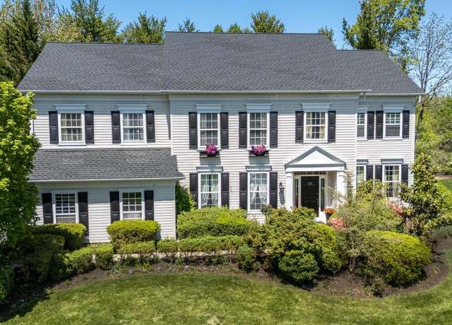 Property at 1041 Glendevon Dr, Ambler, PA 19002, 5 beds, 2.5 baths