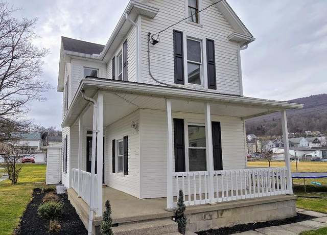 Property at 22 N Main St, Yeagertown, PA 17099, 3 beds, 1 bath