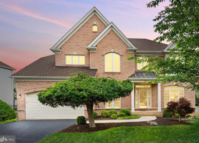 Property at 4831 Cross Meadow Pl, Chantilly, VA 20151, 5 beds, 4.5 baths