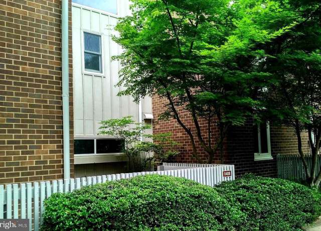 Property at 11408 Links Dr, Reston, VA 20190, 4 beds, 2.5 baths