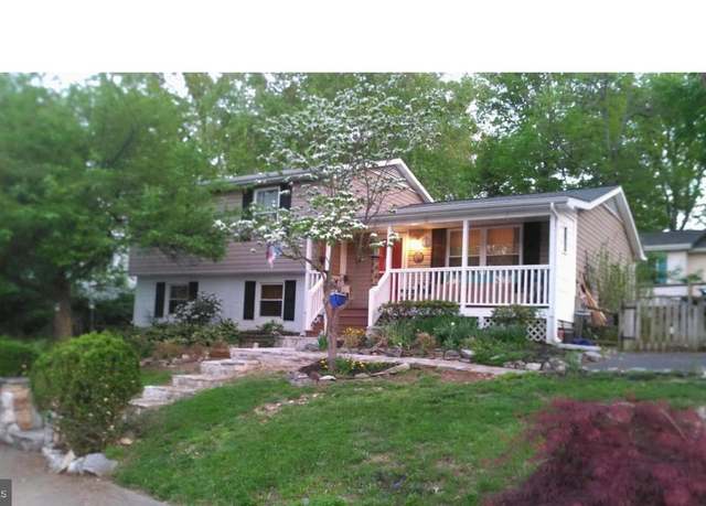 Property at 613 Rockbridge Dr SE, Leesburg, VA 20175, 3 beds, 3 baths