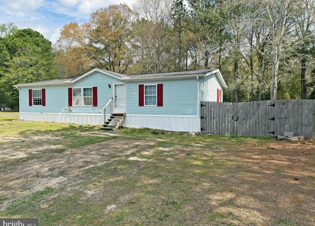 Property at 28301 Bowden St, Millsboro, DE 19966, 3 beds, 2 baths