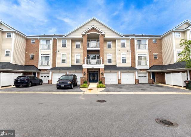 Property at 421 Hamlet Club Dr #301, Edgewater, MD 21037, 2 beds, 2 baths
