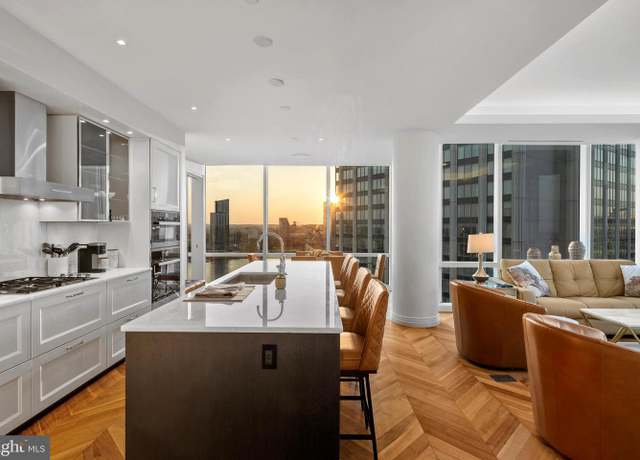 Property at 300 International Dr #2303, Baltimore, MD 21202, 2 beds, 2 baths