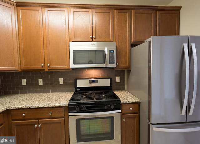 Property at 1133 Halifax Pl, Hamilton, NJ 08619, 2 beds, 2 baths