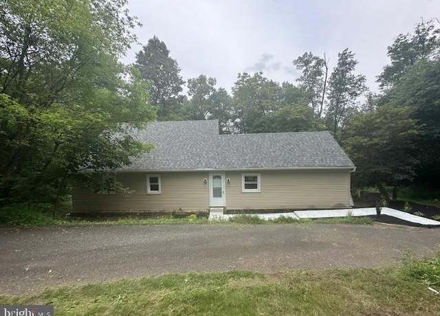 Property at 10 Mountain Rd, Barto, PA 19504, 3 beds, 1 bath