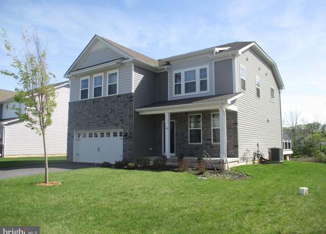 Property at 114 Teaberry Ct, Reading, PA 19608, 5 beds, 3 baths