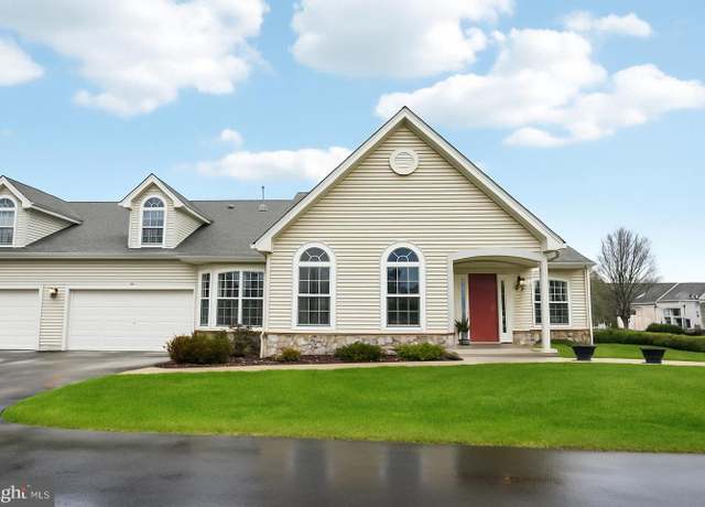 Property at 264 Shady Brook Dr, Langhorne, PA 19047, 2 beds, 2 baths
