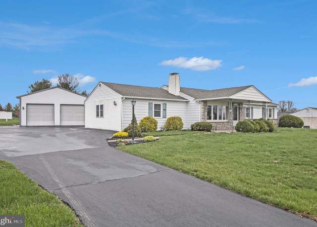 Property at 447 Allentown Rd, Souderton, PA 18964, 3 beds, 1.5 baths