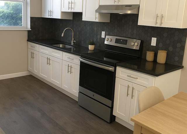 Property at 720 S Ithan St, Philadelphia, PA 19143, 3 beds, 1 bath