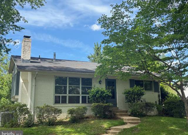 Property at 10406 Forest Ave, Fairfax, VA 22030, 4 beds, 2 baths