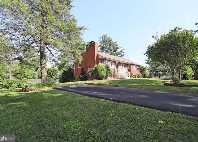 Property at 2337 Hill Pl, Falls Church, VA 22043, 4 beds, 3 baths