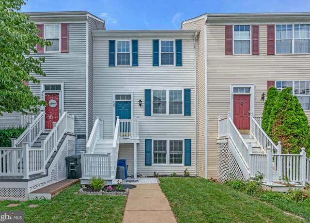 Property at 530 Covington Ter NE, Leesburg, VA 20176, 4 beds, 3.5 baths