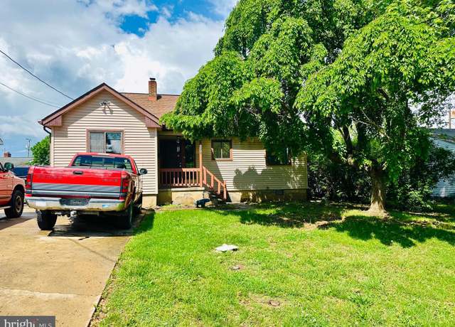 Property at 379 Brown St, Strasburg, VA 22657, 3 beds, 3 baths