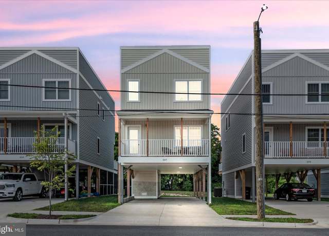 Property at 227 Wilder Ave, Colonial Beach, VA 22443, 3 beds, 2.5 baths