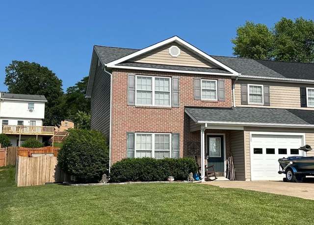 Property at 152 Kerfoot Ave, Front Royal, VA 22630, 3 beds, 2.5 baths