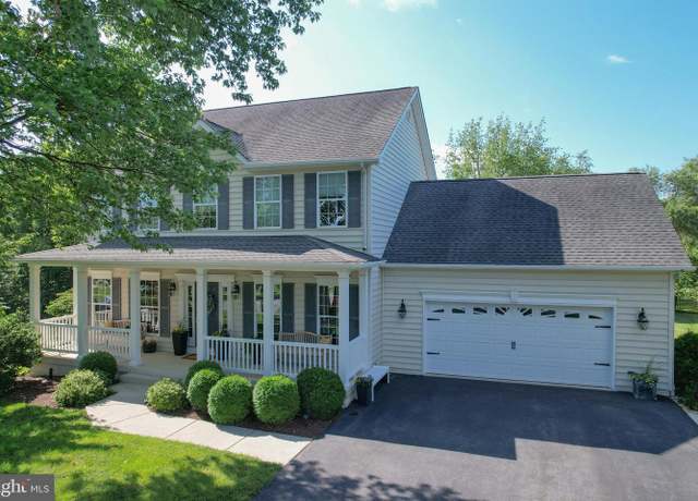 Property at 34 Monongahela Cir, Falling Waters, WV 25419, 4 beds, 2.5 baths