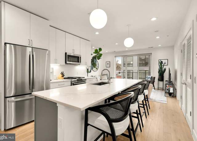 Property at 2234 11th St NW #302, Washington, DC 20001, 2 beds, 2 baths