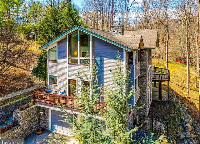 Property at 4450 Ilchester Rd, Ellicott City, MD 21043, 5 beds, 4.5 baths