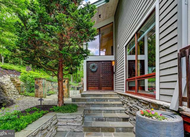 Property at 4450 Ilchester Rd, Ellicott City, MD 21043, 5 beds, 4.5 baths