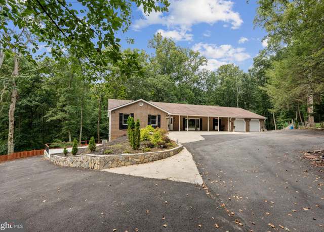 Property at 8304 Mariner Ct, Gaithersburg, MD 20882, 4 beds, 5 baths