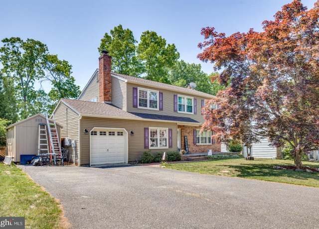 Property at 24 York Ter, Erial, NJ 08081, 4 beds, 1.5 baths