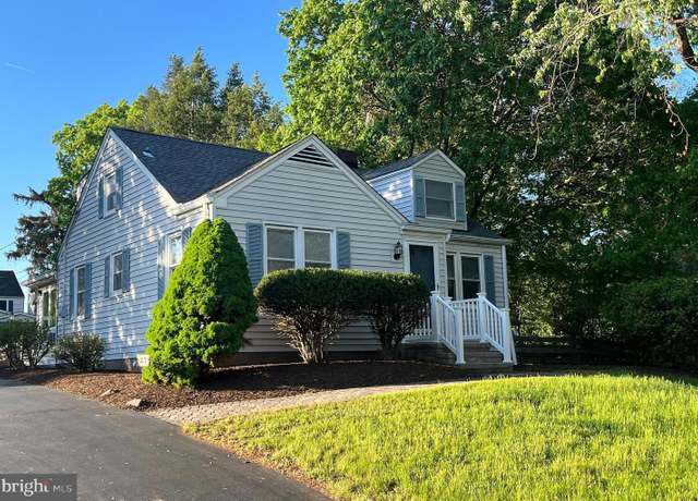 Property at 27 Second St, Hopewell, NJ 08525, 3 beds, 1.5 baths