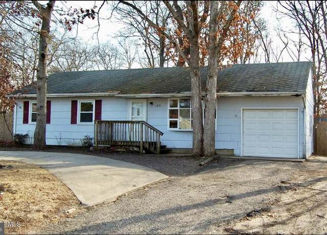 Property at 135 Nautilus Dr, Manahawkin, NJ 08050, 3 beds, 1.5 baths