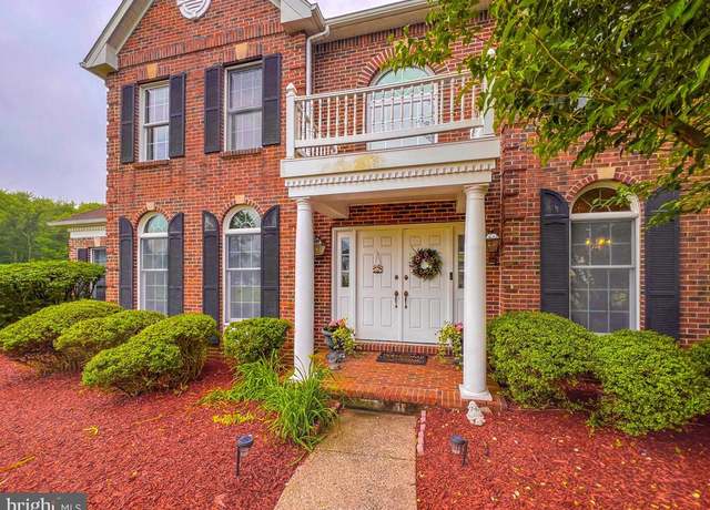 Property at 19 Pheasant Run Rd, New Hope, PA 18938, 4 beds, 4 baths