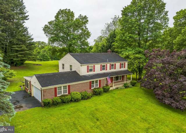 Property at 6 Cottage Ln, Glen Mills, PA 19342, 4 beds, 2.5 baths