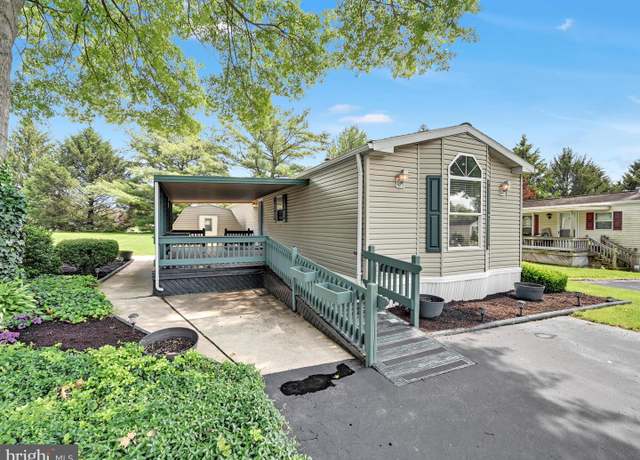 Property at 129-L 10 Meadow Valley Rd, Ephrata, PA 17522, 3 beds, 2 baths