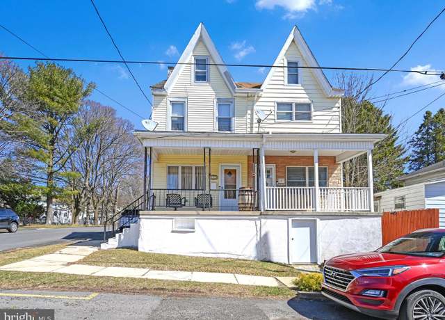 Property at 201 S Wylam St, Frackville, PA 17931, 3 beds, 1 bath