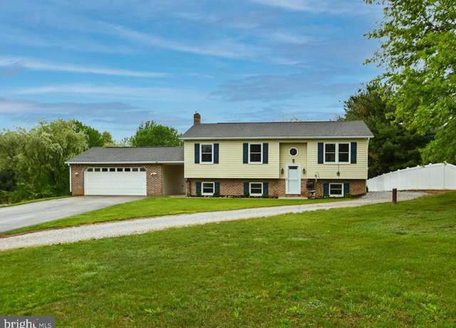 Property at 2870 Myers Rd, Seven Valleys, PA 17360, 4 beds, 2 baths