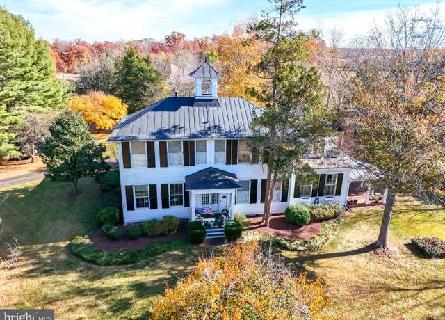 Property at 10885 Elk Run Rd, Catlett, VA 20119, 6 beds, 5 baths