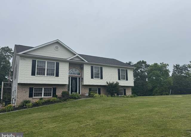 Property at 364 Waynes Ln, Stephens City, VA 22655, 3 beds, 3 baths