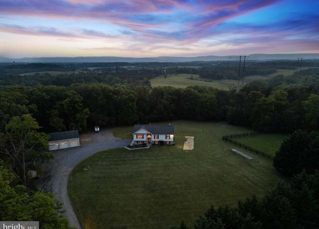 Property at 364 Waynes Ln, Stephens City, VA 22655, 3 beds, 3 baths
