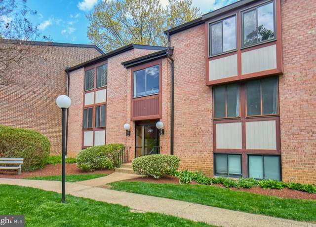 Property at 3101 Buccaneer Ct #2, Fairfax, VA 22031, 3 beds, 2 baths
