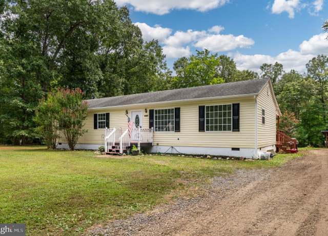Property at 2876 Doctors Rd, Louisa, VA 23093, 3 beds, 2 baths