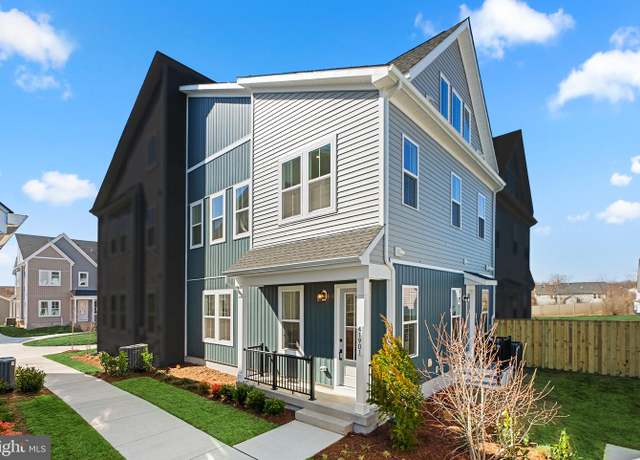 Property at 41901 Hogan Forest Ter, Aldie, VA 20105, 3 beds, 3.5 baths