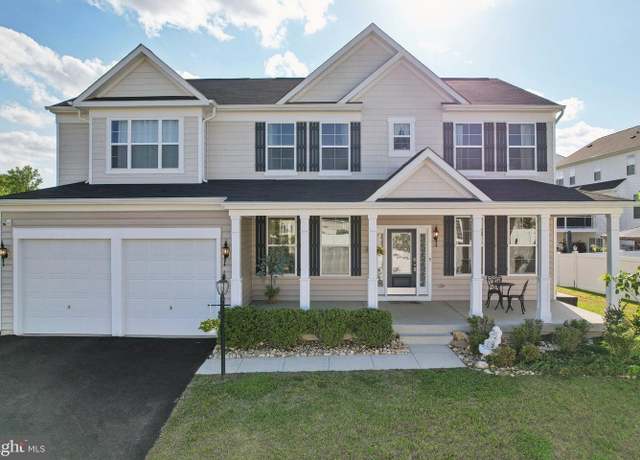 Property at 15888 Aerial View Rd, Woodbridge, VA 22193, 5 beds, 4.5 baths