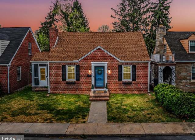 Property at 906 W Burke St, Martinsburg, WV 25401, 3 beds, 2 baths