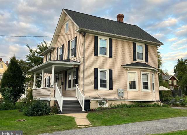 Property at 1433 Front Ave, Lutherville Timonium, MD 21093, 4 beds, 3 baths