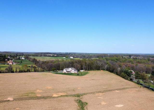 Property at 25804 Bowman Acres Ln, Damascus, MD 20872, 4 beds, 3.5 baths