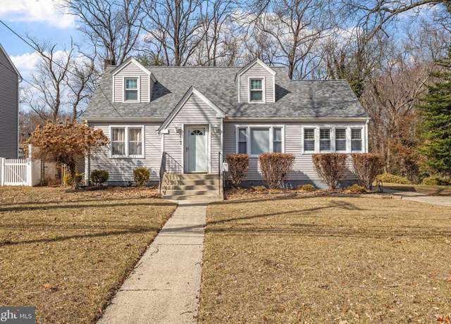 Property at 105 Kings Hwy, Moorestown, NJ 08057, 5 beds, 2 baths