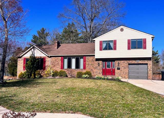 Property at 300 Poplar Ave, Pitman, NJ 08071, 3 beds, 2.5 baths