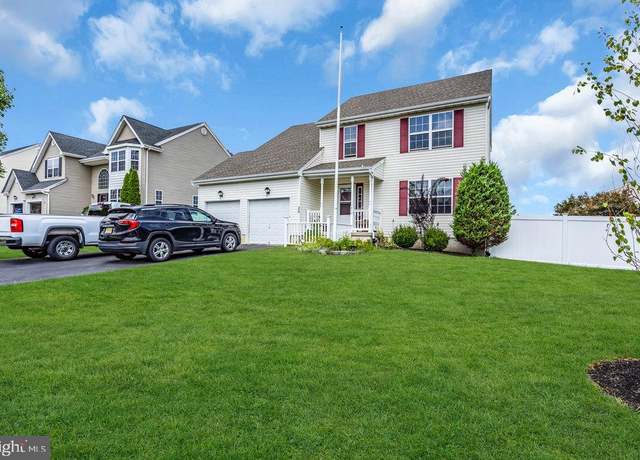 Property at 36 Tina Way, Barnegat, NJ 08005, 3 beds, 2.5 baths