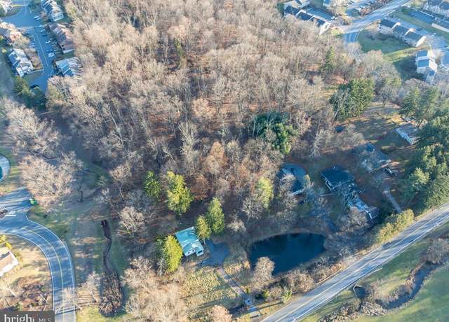 Property at 701 E Neversink Rd, Reading, PA 19606, 3 beds, 2 baths
