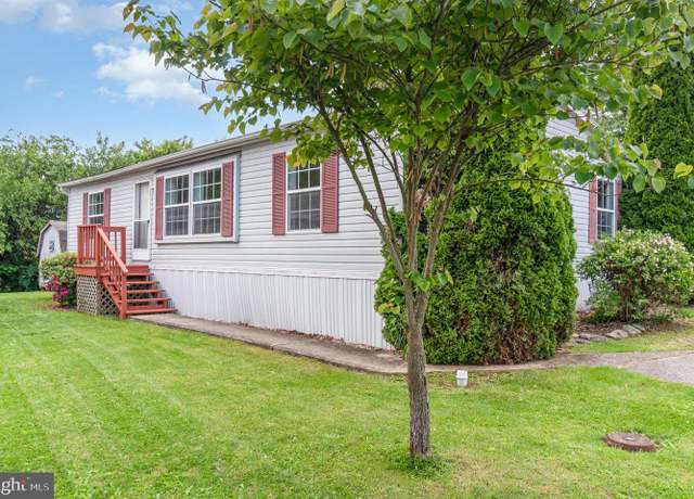 Property at 146 Rustic Dr, Shippensburg, PA 17257, 3 beds, 2 baths
